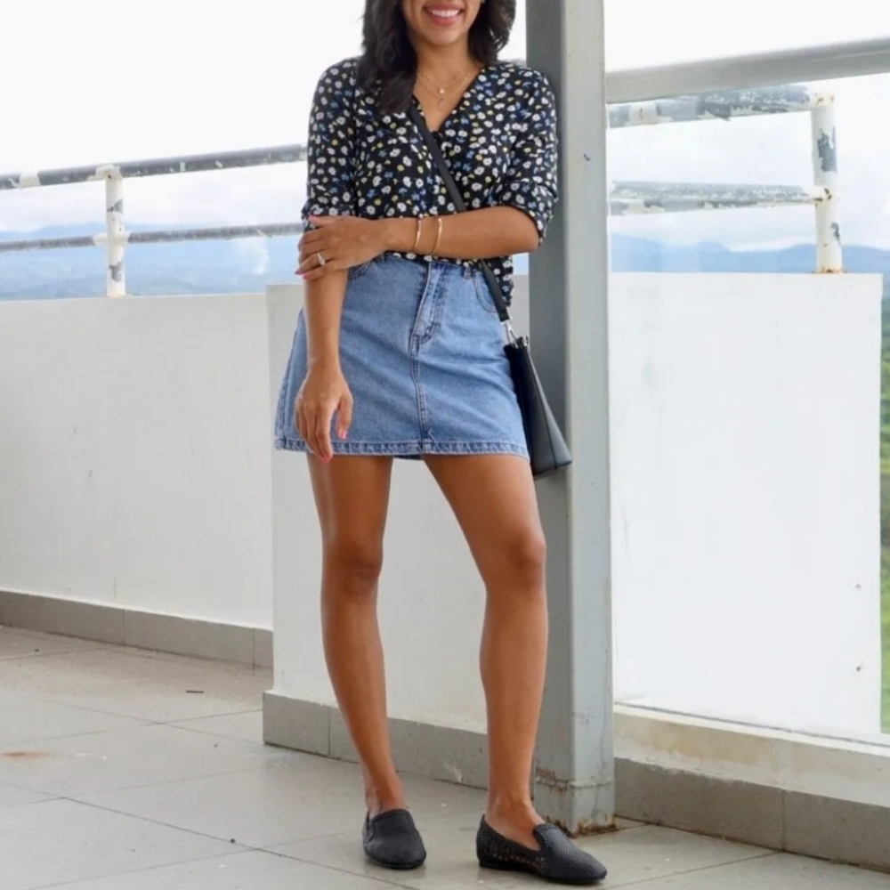 J. Crew Classic Mini Jean Skirt Size 6